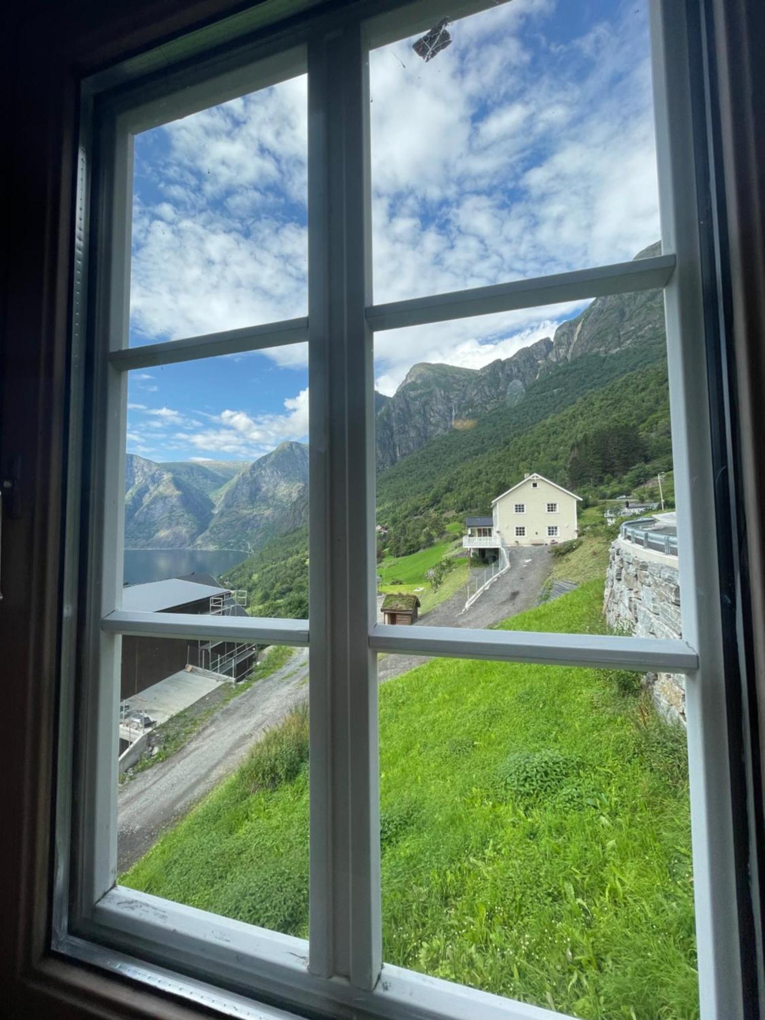 Kvam - Stegastein Apartment เอาร์ลัน ภายนอก รูปภาพ
