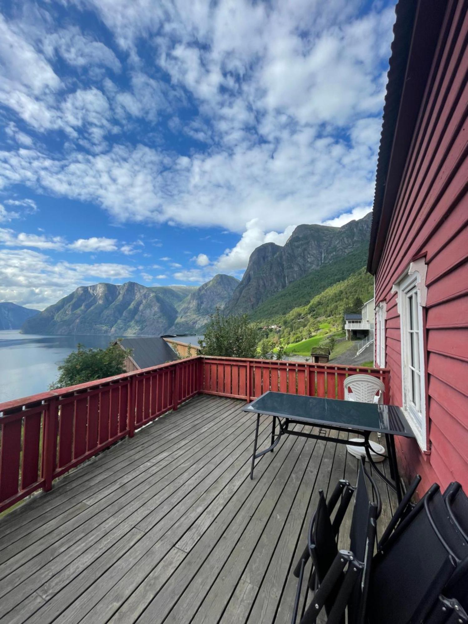 Kvam - Stegastein Apartment เอาร์ลัน ภายนอก รูปภาพ